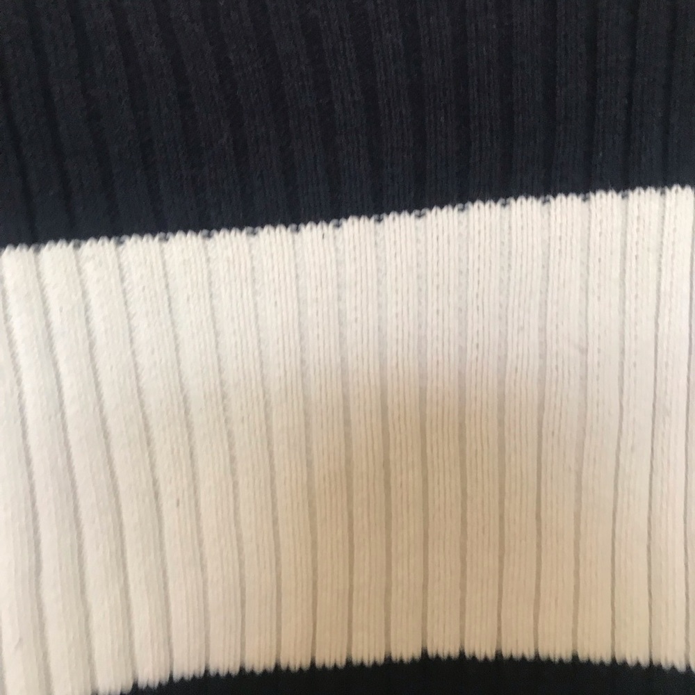 Cropped sweater - Picture 3 of 4